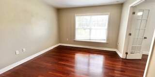 MOVE IN NOW!! Gated community Miriada! 1st floor 1X1.5 bath condo near pool area!!! Laminate wood flooring in living area and carpet in bedroom! Has washer & dryer! Gas stove & water heater! Gallery 16