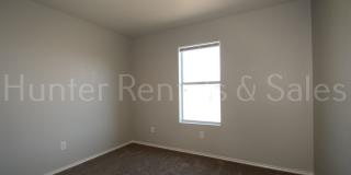 Spacious! Gallery 27