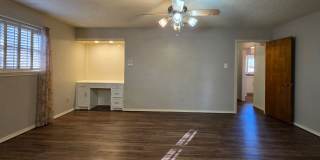 FOR LEASE - Spacious  3/2/2 IN RAINTREE Gallery 16