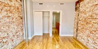 2027 Watts Street Gallery 35