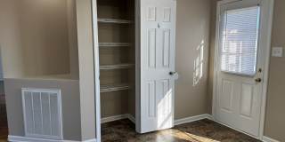 Three Bedroom in Oak Grove Gallery 8