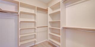 705 Value Ridge Avenue Gallery 35