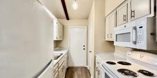 8211 Creekline Dr Gallery 12