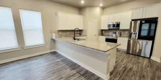 Upland Crossing - 3/2/2 All Appliances Included Gallery 8