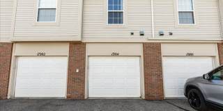 Maple Crossing Condo – Comfort, Convenience & Location Maple Crossing Condo – Comfort, Convenience & Location Gallery 21