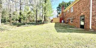 Updated 3 Bedroom Convenient to W Friendly Ave & New Garden Rd! Gallery 23