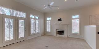Rare 3 BR / 2.5 BA /  2 Car Garage Westlake Condo 14th Fairway (Austin Country Club) (Eanes ISD) Gallery 5