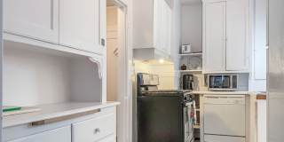 3434 California St. Gallery 44