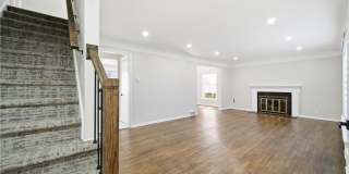 4037 Washington Boulevard Gallery 6