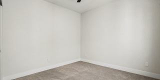 Lowell1370 Gallery 24