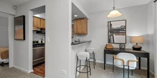 Versailles on the Lakes Oakbrook Gallery 36