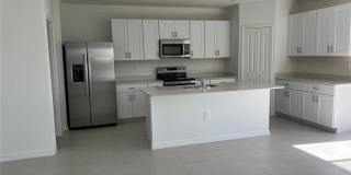 19550 Fairhill Ct Gallery 13