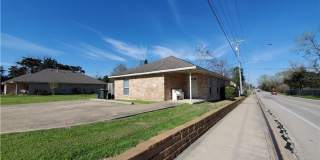 College Station - 3 bedroom /3 bath HOUSE Near TAMU! Gallery 23
