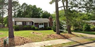 Fully Renovated 3-Bedroom Ranch Home for Lease – Hampton, Newmarket Area Fully Renovated 3-Bedroom Ranch Home for Lease – Hampton, Newmarket Area Gallery 1