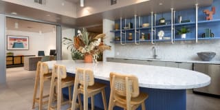 The Louise Los Feliz Gallery 14