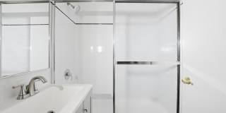 1440 N Lake Shore Drive Gallery 13
