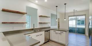 5550 North 16th Street Gallery 9