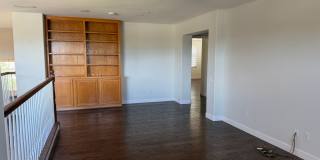 Single Family in The Vineyards in Oxnard Gallery 11