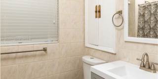 1350 Mendavia Avenue, Coral Gables, FL 33146 Gallery 21