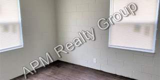 Updated two bedroom - Harden St. Gallery 1