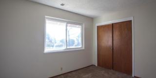 Nicely Upgraded 2 Bedroom 2 Bathroom Condo Available Now! Gallery 11