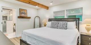 814 W Gonzalez St Gallery 6