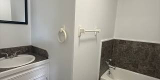 LOCATION! Check out this spacious 3 bedroom with 2.5 baths! Gallery 13