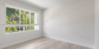 2505 NE 193rd St Gallery 9