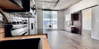 444 NE 30th St Gallery 6