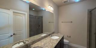 Great Location ~ Fabulous Townhome in New Braunfels 3/2.5 ~ Minutes from Gruene ~ Move in Ready! Gallery 9