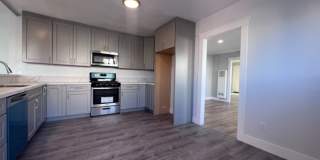 Upgraded Large Home Gallery 7