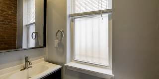 Large 6 BR 4.5 Bath Townhome in Columbia Heights Gallery 15
