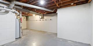 Charming 4-bedroom, 1.5-bath home available now Gallery 31