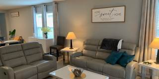 ALMOST NEW 3/2 HOME close to everything!!  BEAUTIFUL WITH LOTS OF UPGRADES! Gallery 5