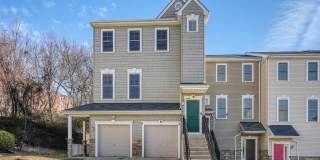 412 WOODCREST Drive SE Gallery 1