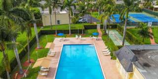 2421 Northeast 10th Street Gallery 36