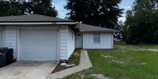 Cozy & Private 3-Bedroom Duplex Rental in Ocala Gallery 1