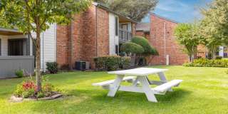 Clayton Pointe Gallery 37