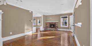 21 E REDMAN Avenue Gallery 14