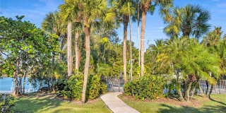 7018 SW 53rd Ln Gallery 38