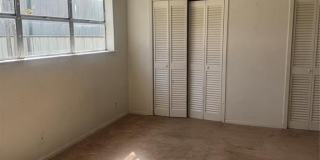 120 W Heron Street Gallery 19