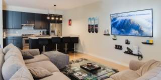 510 Monroe Avenue Gallery 10