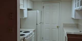 DTC Ground Floor 2 Bedroom 2 Bath Condo For Rent - Great Location and Amenities Gallery 8
