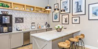 Woodland Point Gallery 18