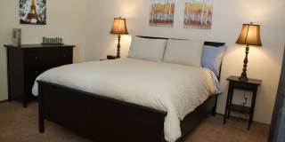 Beautiful and Quiet Upstairs 2 Bedroom 2 Bath Apartment with Wonderful Views Gallery 1