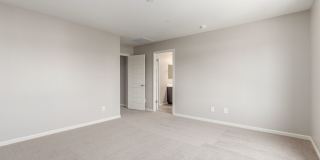 Brand New Build! Massive modern 4 bedroom/4.5 bathroom townhome in the heart of Chandler Gallery 16