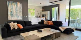 415 North Martel Avenue Gallery 4