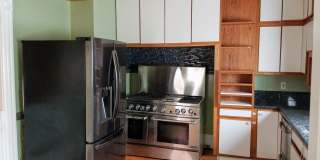 Victorian in Little Italy, 4 bed 4 bath, Large lot, Gallery 16