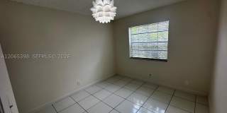 8848 NW 76th Ct Gallery 10