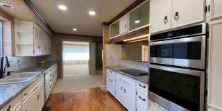 Gorgeous Mid-Century Modern Home Adjacent to BYU Gallery 13